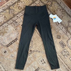 Vuori Clean Elevation Legging in Oregano